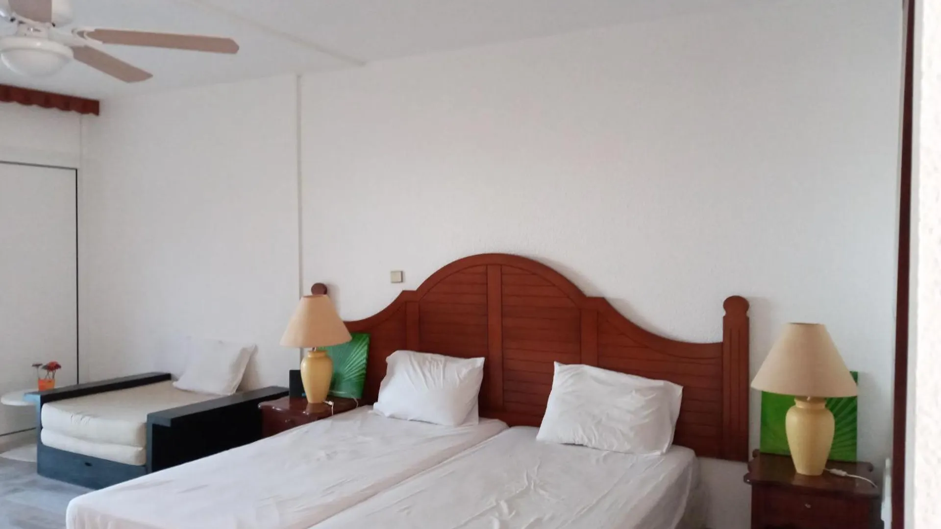 Just In Paradise Baie Nettle 0*,  Sint Maarten